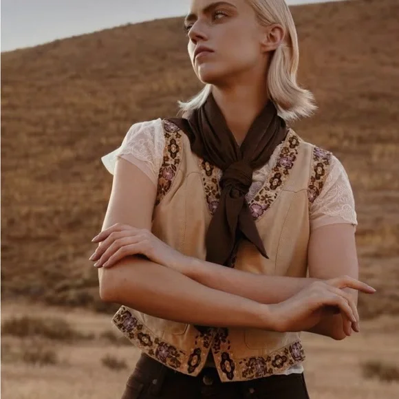 Idyllwind by Miranda Lambert Tan Embroidered Floral Vest with Fringe M - Picture 2 of 6